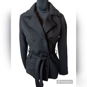 Button down,tie front coat